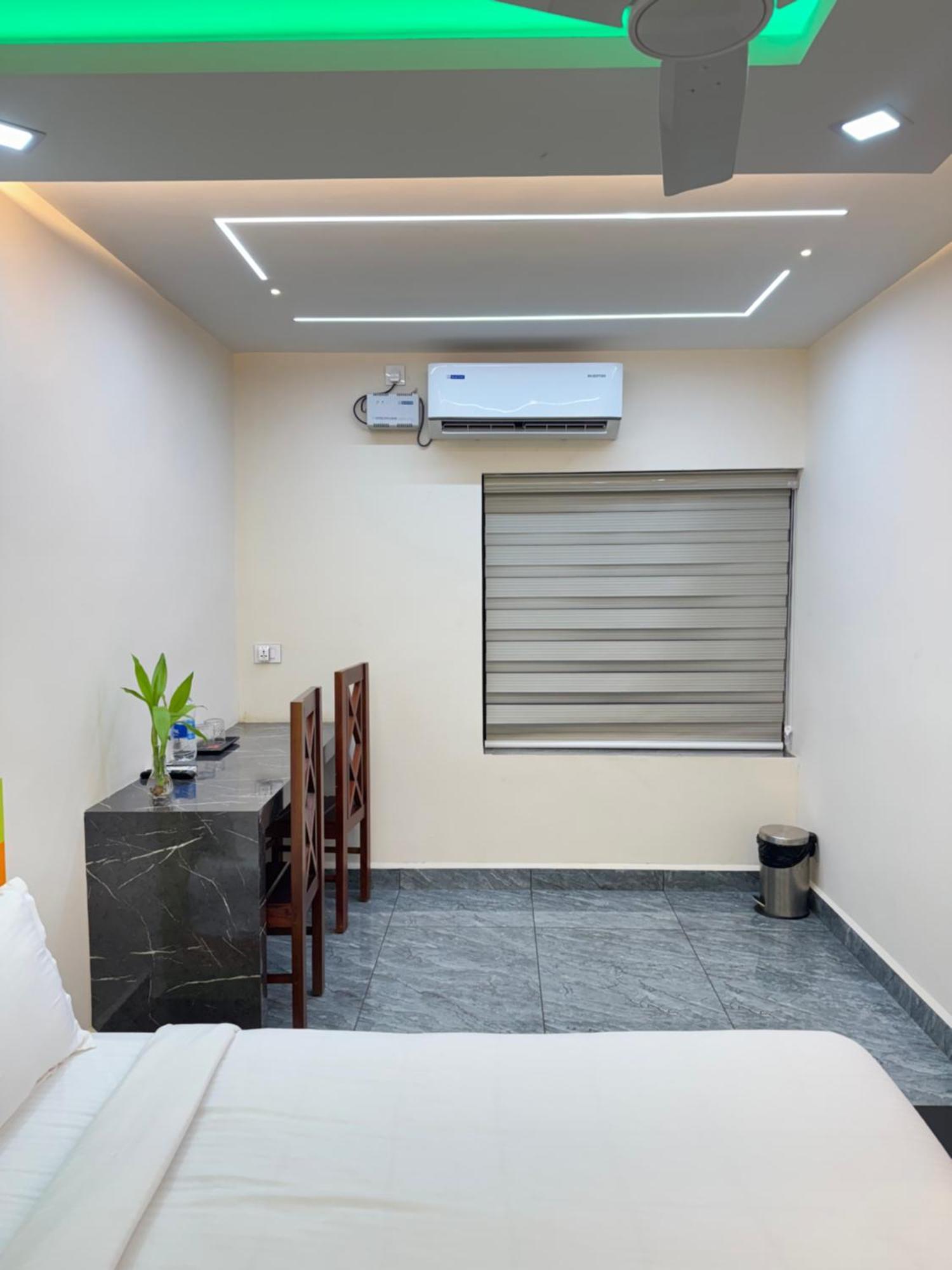 فندق Krishnakripa Premium Residency Kochi المظهر الخارجي الصورة