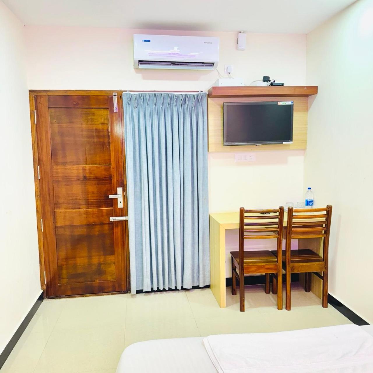 فندق Krishnakripa Premium Residency Kochi المظهر الخارجي الصورة
